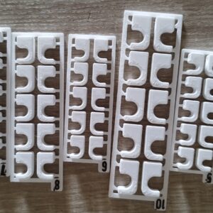 Cavaliers de fixation pour câbles – Plaquettes de 10 pièces